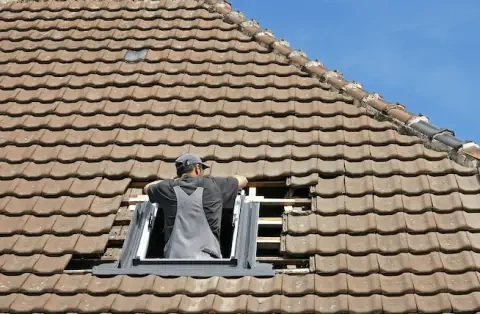 Pose de velux - Mercy-le-Bas